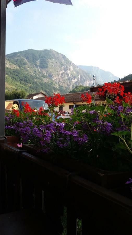 Deacons Lodge Bardonecchia Kültér fotó